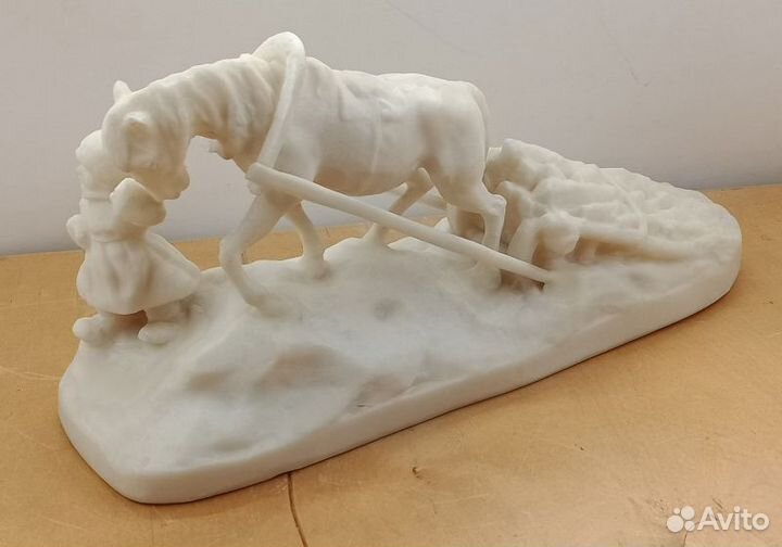 Статуэтка СССР Лошадка везущая хвороста воз. Колки