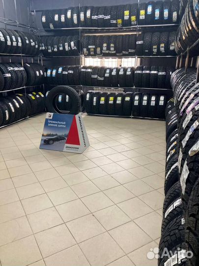 Pirelli Ice Zero 2 225/55 R17 97T