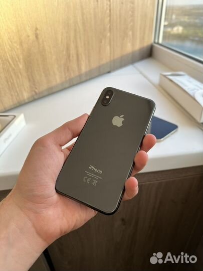 iPhone X, 64 ГБ