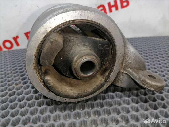 Опора двигателя правая Kia Spectra