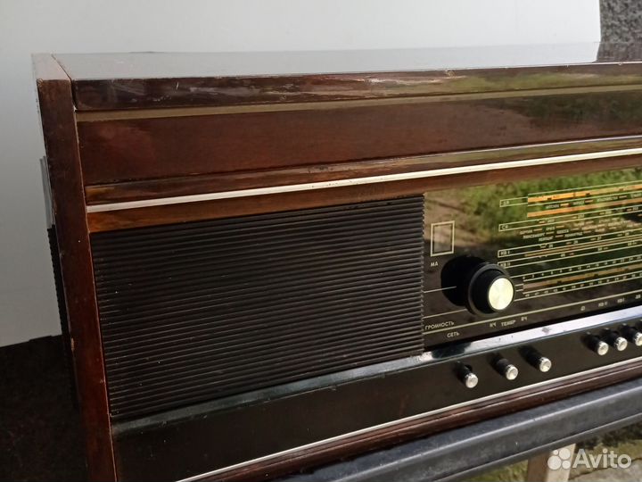 Радиола Урал 111 FM 88-108 MHz