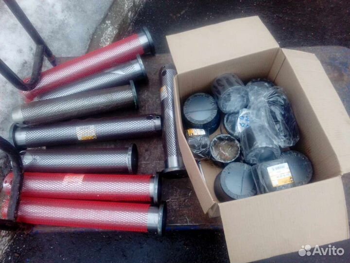 Палец ковшевой ZX180