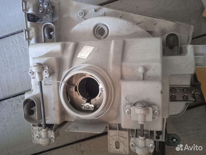 Фара передняя левая Hyundai HD 72,78