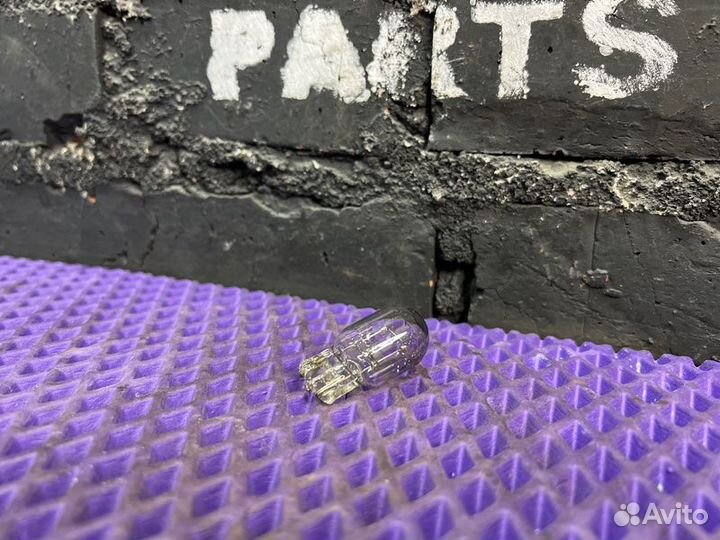 Лампа Nissan X-Trail NT31-006535 MR20DE 2007