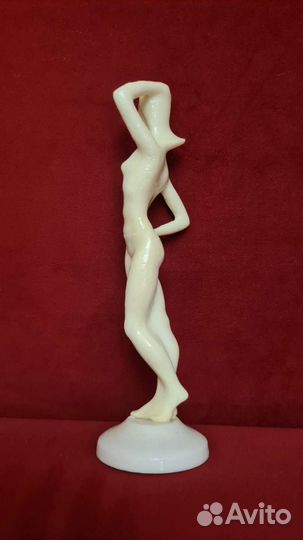 Статуэтка редкая СССР фхи. Колкий пластик 23см