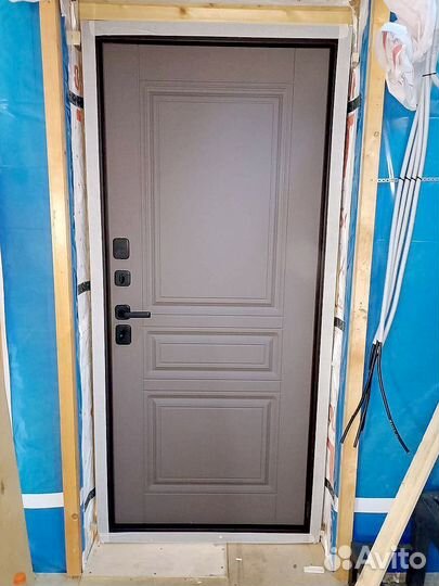 Двери металлические