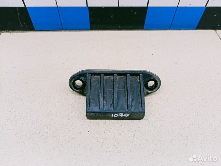 Кнопка открывания багажника RAV 4 2013