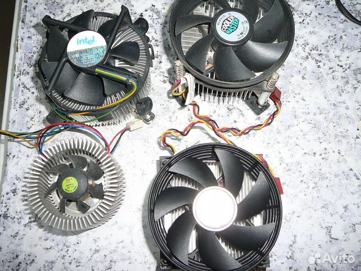 Большой вентилятор мощный блоком питания 12 вольт