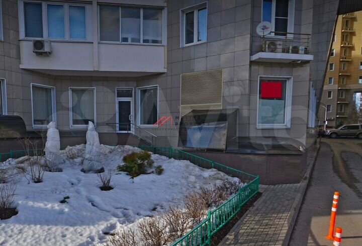 Сдам торговое помещение, 172 м²