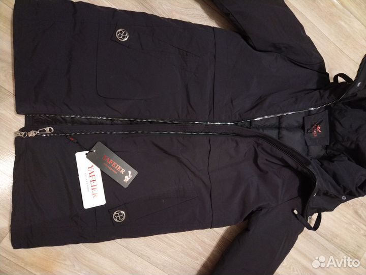 Куртка зимняя женская 46 новая