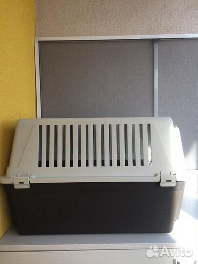 Переноска (контейнер) для животных