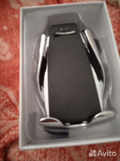 Автомобильный держатель для смартфона