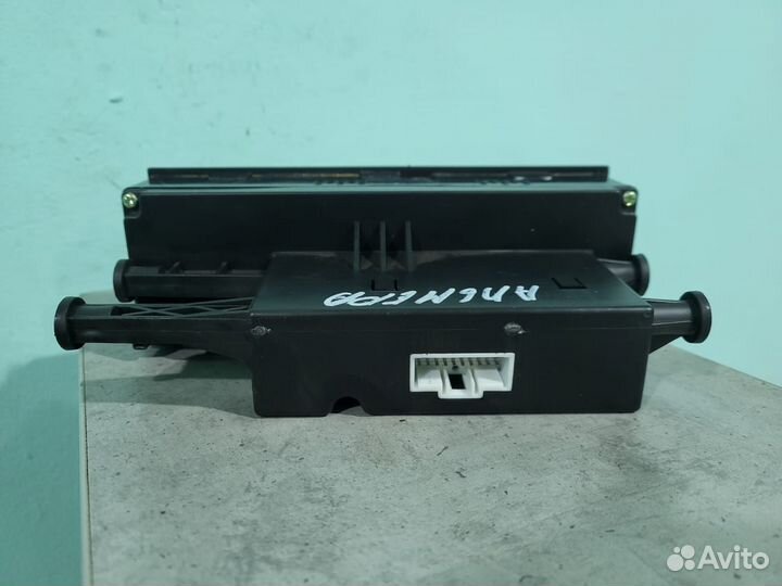 Блок управления печкой Nissan Almera B10