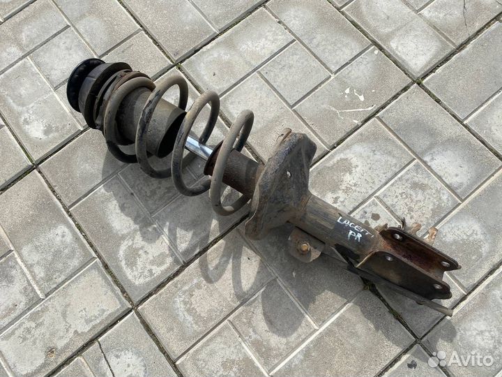 Стойка в сборе передняя правая Chevrolet Lacetti