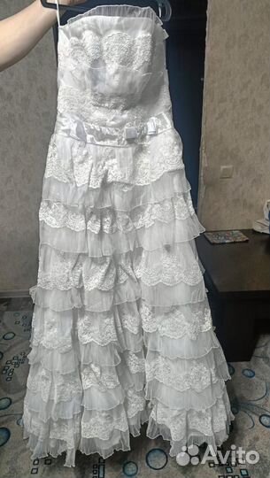 Свадебное платье 48 50 бу