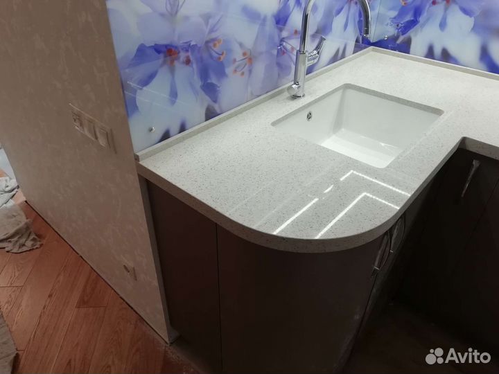 Столешница из искусственного камня