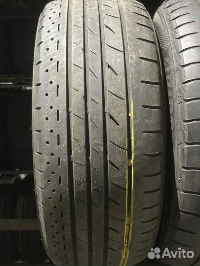 Bridgestone Playz PX-RV II 215/60 R16 95S