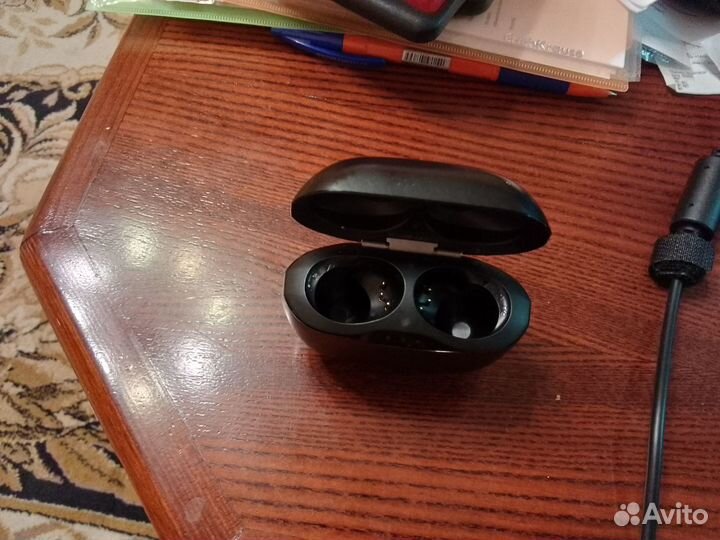 BOX для наушников JBL