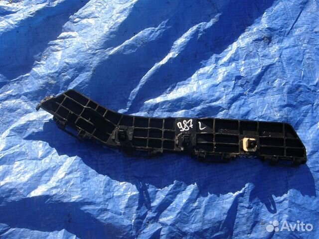 Крепление бампера заднее левое Lexus Rx450H GYL16