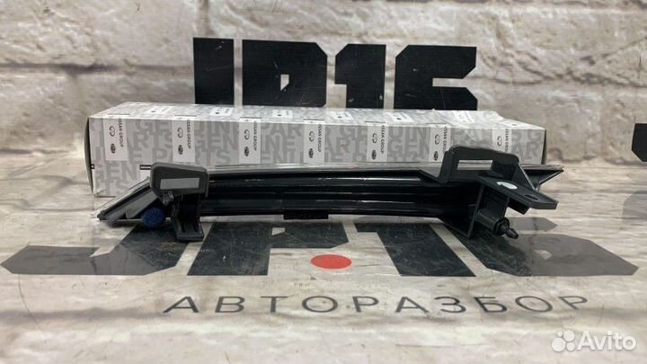 Отражатель фары передний правый Nissan Murano Z51