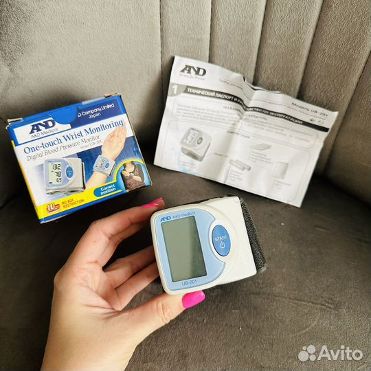 Тонометр на запястье and