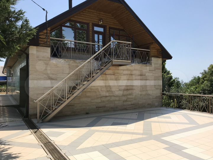 Коттедж 500 м² на участке 16 сот.