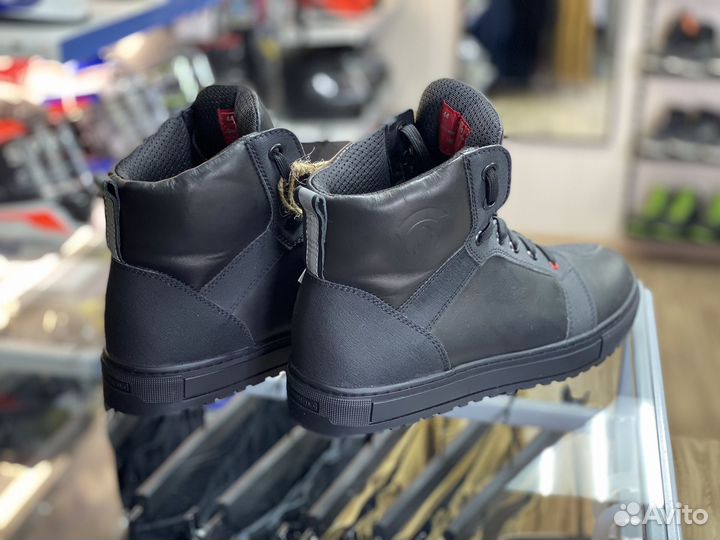 Мотоботы Inflame Street Racer