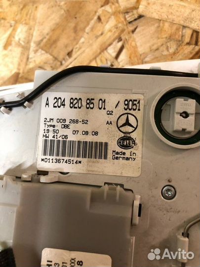 Плафон подсветки салона Mercedes C W204 646.811