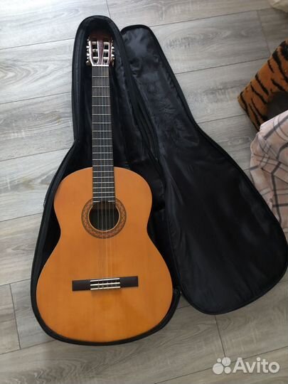 Гитара yamaha c40