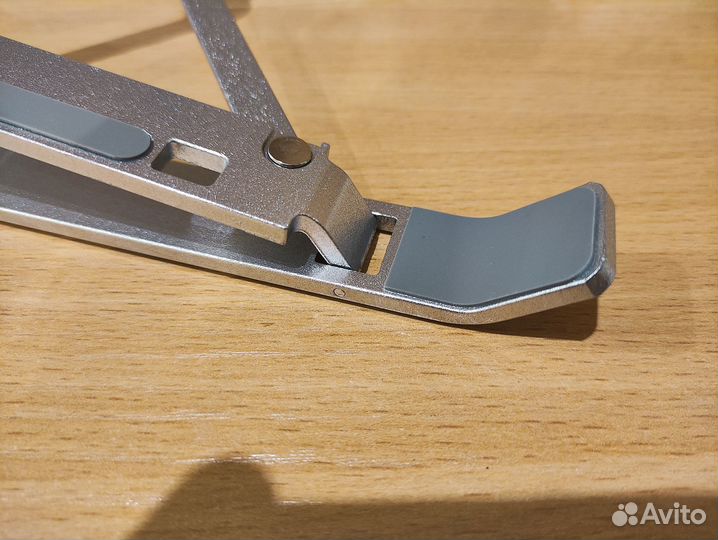 Металлическая подставка для ноутбука, планшета