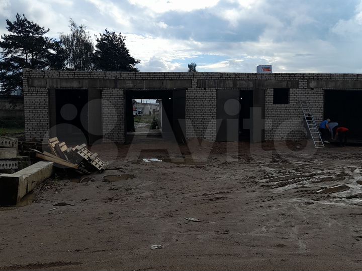 Гараж, > 30 м²