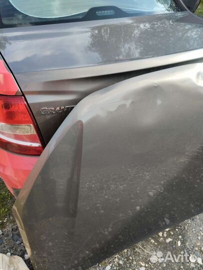 Продам капот лада гранта FL цвет кориандр 5000