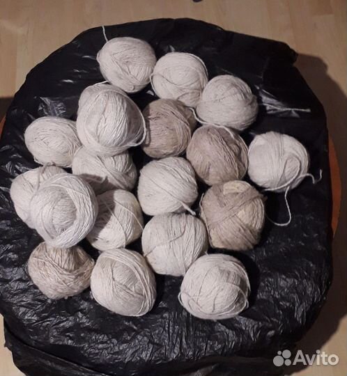Клубки из овечьей шерсти