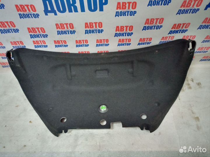 Обшивка багажника с кнопкой Mercedes W218 CLS550