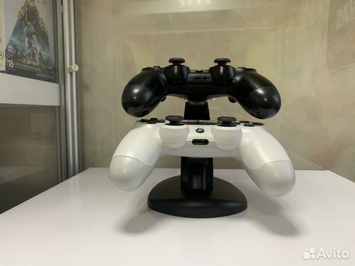Зарядка для геймпадов PS4