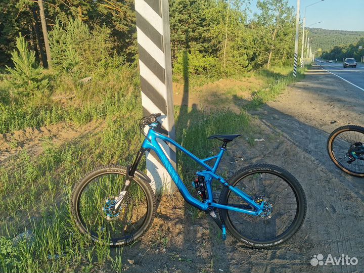Canyon strive CF 8.0 XL 27.5