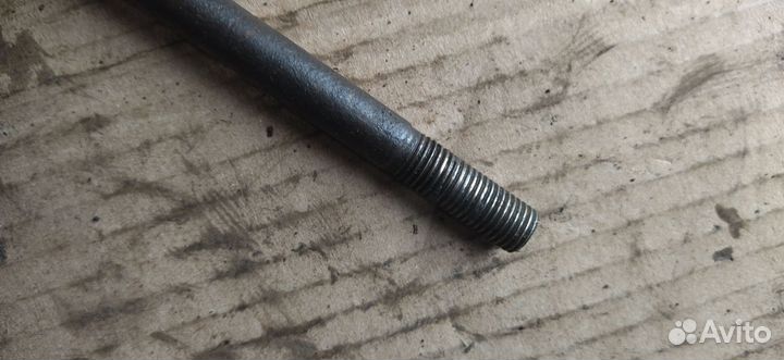 Ось маятника с ограничителем для мопеда Альфа