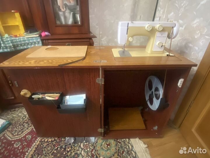 Швейная машинка СССР Чайка