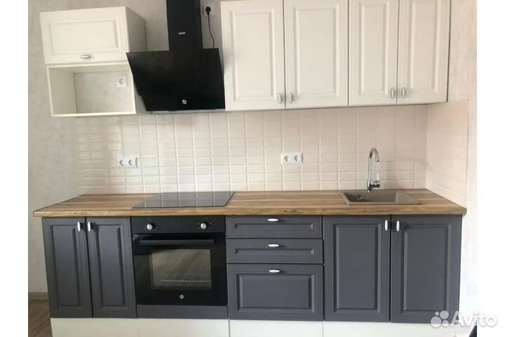 Кухонный гарнитур. Цена за весь