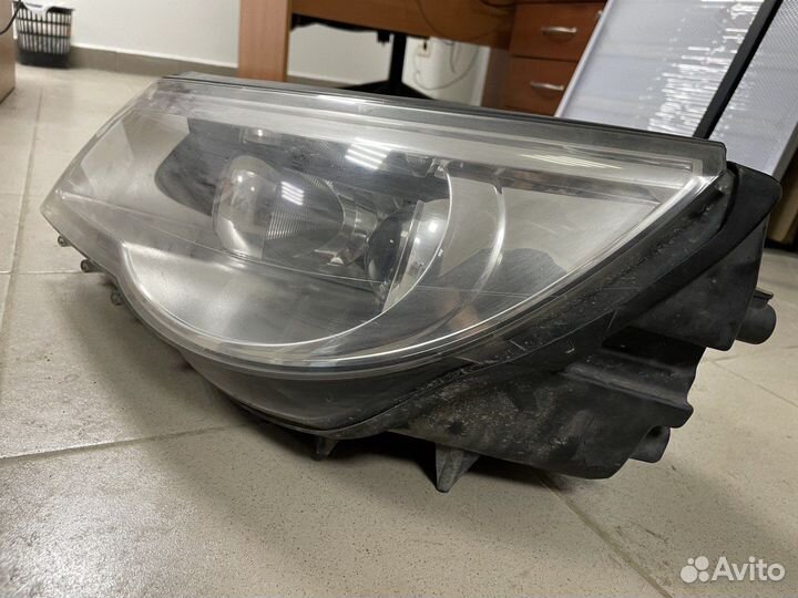 Фара левая Volkswagen Tiguan 2007-2011