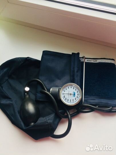 Тонометр,фонендоскоп