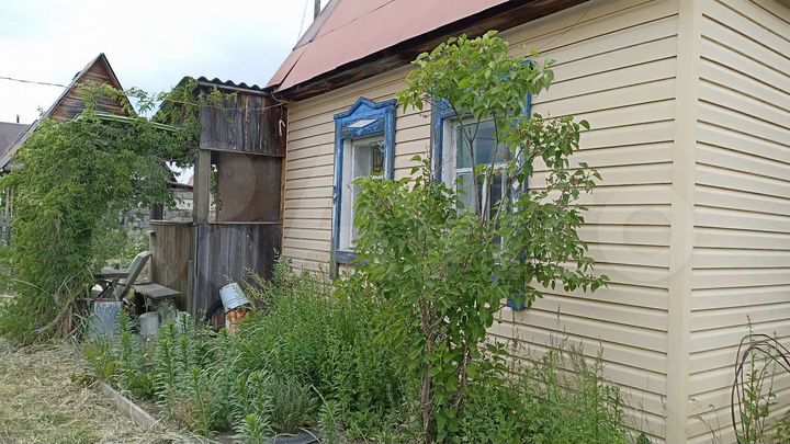 Дача 20 м² на участке 6 сот.