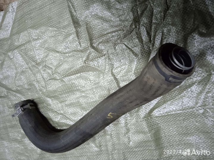 Патрубок двс dodge Charger LD