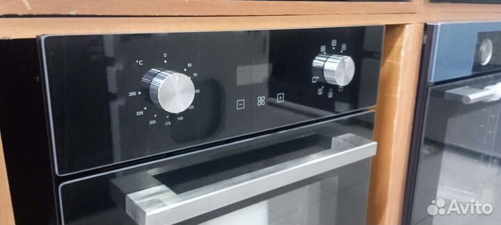 Электрический духовой шкаф Monsher MOE 4592 Noir