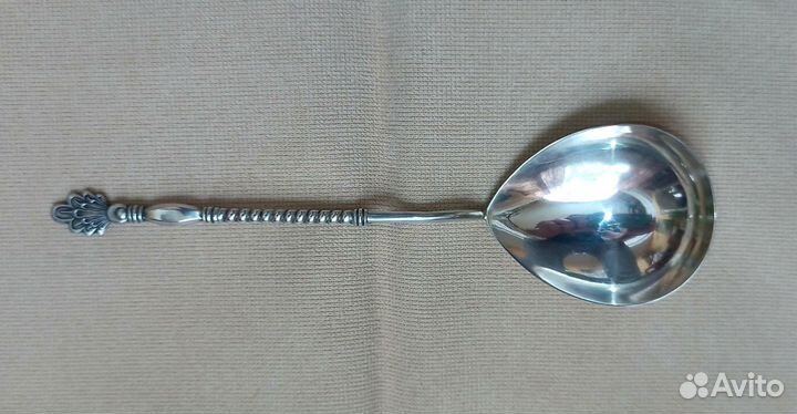 Большая салатная ложка из серебра 875 пробы