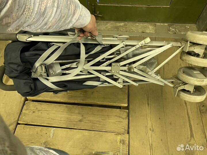 Прогулочная коляска cam flip