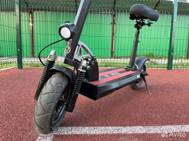 Электросамокат Kugoo m4