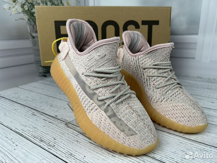 Кроссовки женские Adidas Yeezy Boost 350