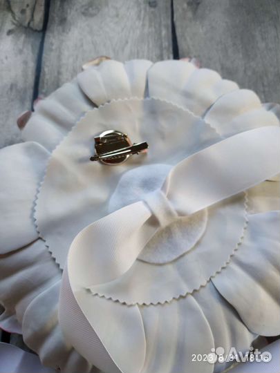 Большой цветок