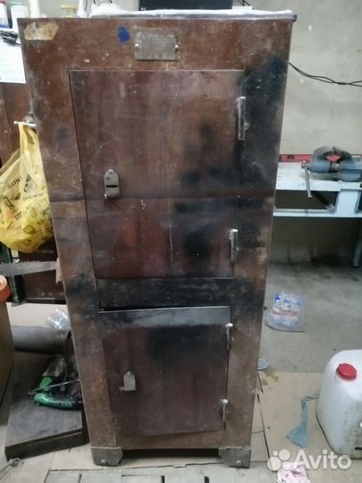 Шкаф металлический сейф